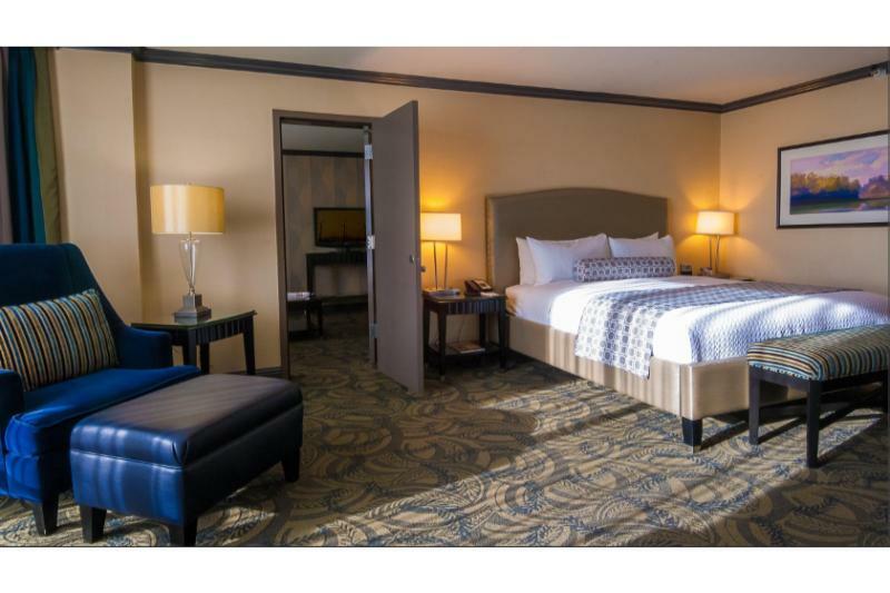 Crowne Plaza Costa Mesa Orange County By Ihg Hotel Bagian luar foto